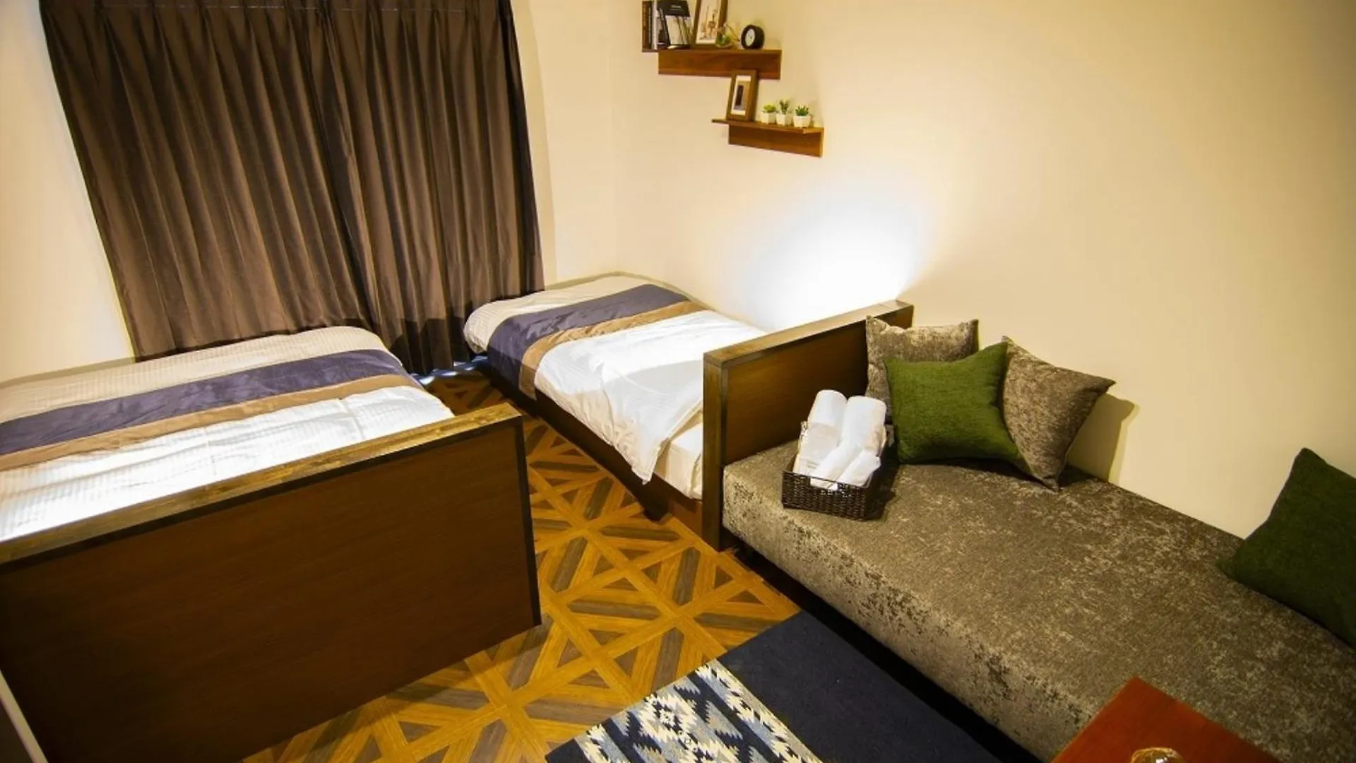 E-Stay Ebisu Osaka Aparthotel