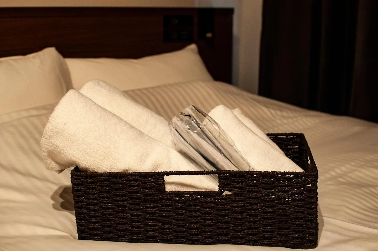 E-Stay Ebisu Osaka 2*,
