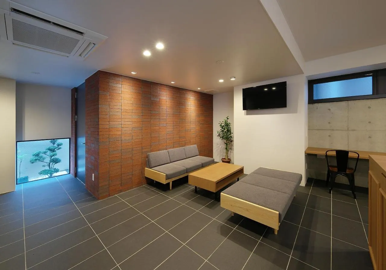 E-Stay Ebisu Osaka Apartahotel